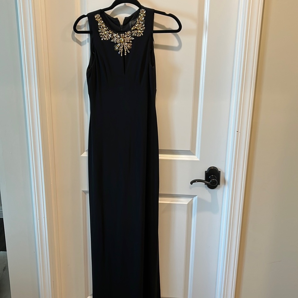 VINCE CAMUTO formal gown